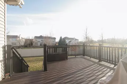 Exterior - 1909 Blue Heron Cir, Bartlett, IL 60103 photo 4 of 5