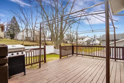 Exterior - 415 Devon Ln, Bolingbrook, IL 60440 photo 5 of 9