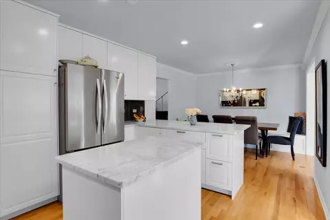 Kitchen - 415 Devon Ln, Bolingbrook, IL 60440 photo 4 of 4