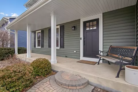 Exterior - 772 Bayberry Dr, Bartlett, IL 60103 photo 4 of 8