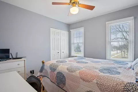 Bedroom - 772 Bayberry Dr, Bartlett, IL 60103 photo 6 of 6