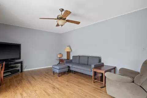 Living - 772 Bayberry Dr, Bartlett, IL 60103 photo 5 of 5
