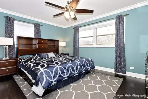 Bedroom - 1715 N Beech Rd, Mount Prospect, IL 60056 photo 1 of 7
