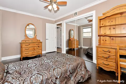 Bedroom - 1715 N Beech Rd, Mount Prospect, IL 60056 photo 5 of 7