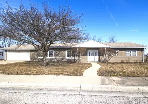103 Sun St, Cabery, IL 60919