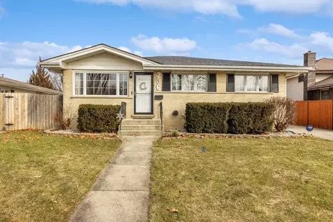 236 W Lake Park Dr, Addison, IL 60101