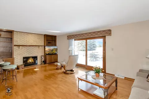 Living - 13558 185th St, Mokena, IL 60448 photo 2 of 5