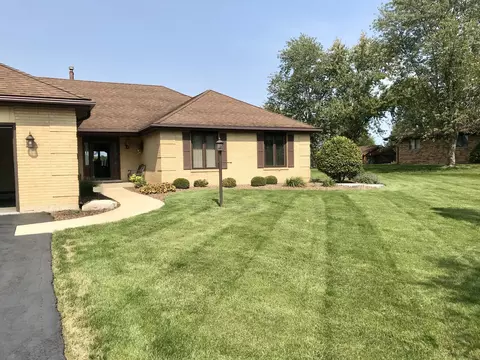 Exterior - 13558 185th St, Mokena, IL 60448 photo 10 of 12