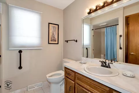 Bath - 13558 185th St, Mokena, IL 60448 photo 1 of 2