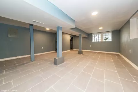 7306 S May St, Chicago, IL 60621 photo 10