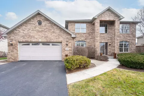 16359 Deer Run Dr, Lockport, IL 60441