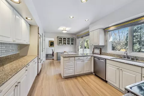 Kitchen - 6550 Manor Dr, Burr Ridge, IL 60527 photo 2 of 3