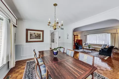 Dining - 6550 Manor Dr, Burr Ridge, IL 60527 photo 2 of 3