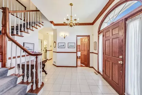 Entry Way - 6550 Manor Dr, Burr Ridge, IL 60527 photo 1 of 1