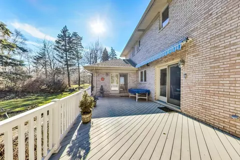 Exterior - 6550 Manor Dr, Burr Ridge, IL 60527 photo 3 of 4
