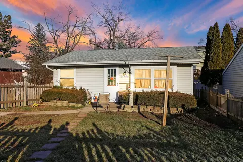 5208 E Wonder Lake Rd, Wonder Lake, IL 60097