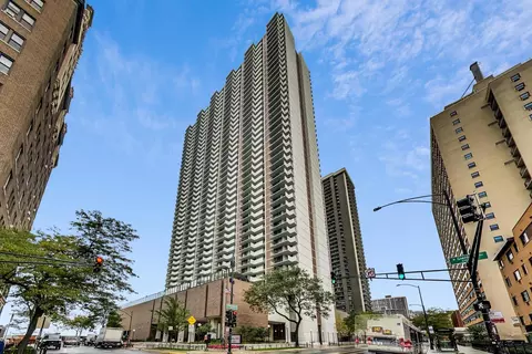 6033 N Sheridan Rd #7H, Chicago, IL 60660