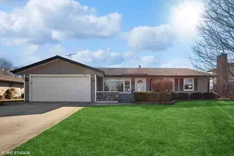 409 Laconia Ln, Schaumburg, IL 60193