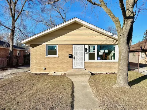 593 W 16th Pl, Chicago Heights, IL 60411