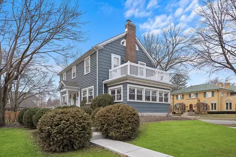 949 Linden Ave, Oak Park, IL 60302