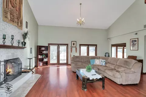 Living - 26423 S Winfield Rd, Monee, IL 60449 photo 4 of 7