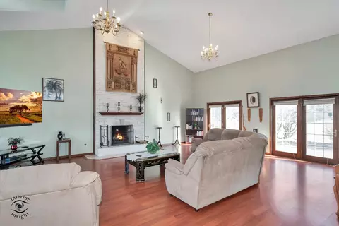 Living - 26423 S Winfield Rd, Monee, IL 60449 photo 2 of 7