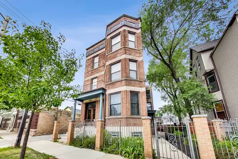 1530 W Edgewater Ave #1F, Chicago, IL 60660