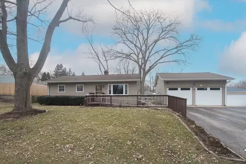 80 Saratoga Ct, South Elgin, IL 60177