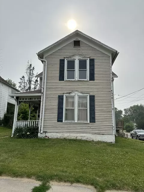 505 W Homer St, Freeport, IL 61032