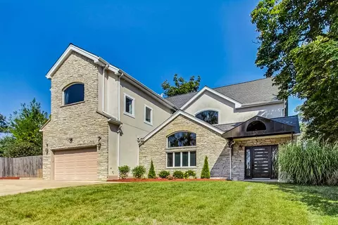 230 58th St, Clarendon Hills, IL 60514