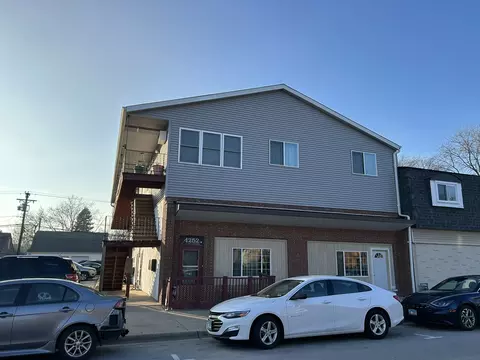 4252 Joliet Ave #1C, Lyons, IL 60534