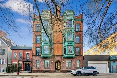 1500 N Orleans St #3S, Chicago, IL 60610