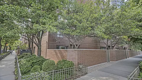 1720 N Lasalle St #22, Chicago, IL 60614