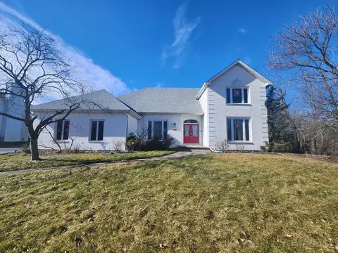 202 Roberts Cove Dr, Flossmoor, IL 60422