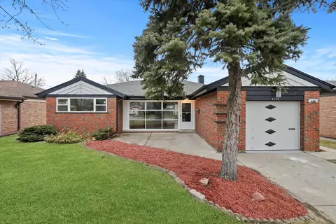 4108 Arnold Pl, Oak Lawn, IL 60453