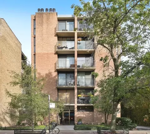2333 N Geneva Ter #4C, Chicago, IL 60614