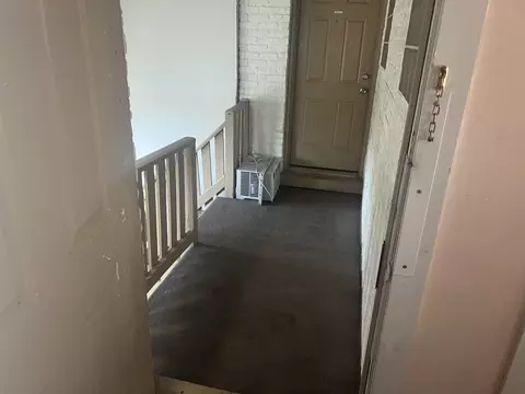 Entry Way - 5510 W Barry Ave #2, Chicago, IL 60641 photo 2 of 2