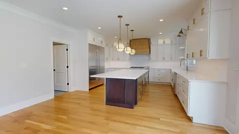 Kitchen - 308 N Myrtle Ave, Elmhurst, IL 60126 photo 3 of 3