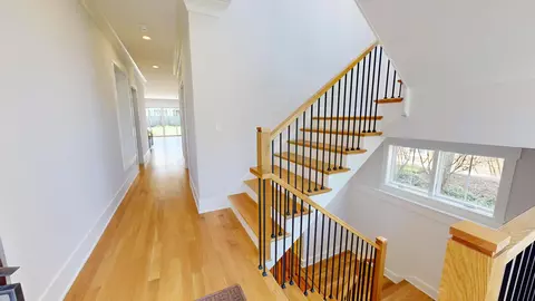 Entry Way - 308 N Myrtle Ave, Elmhurst, IL 60126 photo 1 of 2