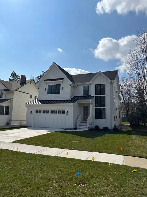 Exterior - 308 N Myrtle Ave, Elmhurst, IL 60126 photo 2 of 4