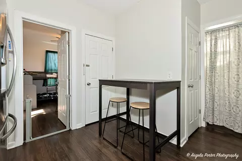 467 Regent St, Elgin, IL 60120 photo 14