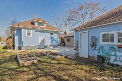 467 Regent St, Elgin, IL 60120 photo 27