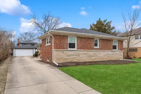 9214 Ridgeway Ave, Evanston, IL 60203