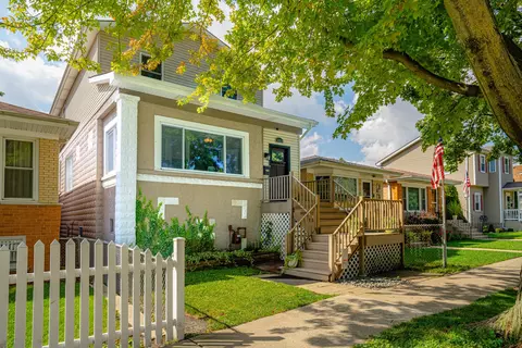 10950 S Albany Ave, Chicago, IL 60655