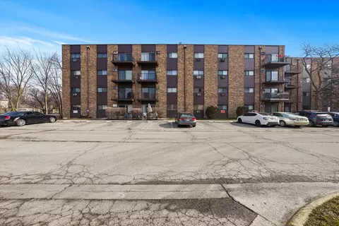 8974 N Western Ave #204, Des Plaines, IL 60016