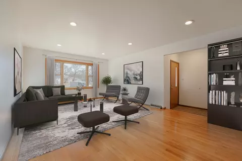 Living - 12 Apache Dr, Thornton, IL 60476 photo 1 of 1