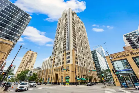 1400 S Michigan Ave #1502, Chicago, IL 60605