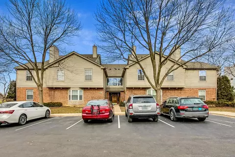 1760 Eastwood Ct #7, Schaumburg, IL 60195