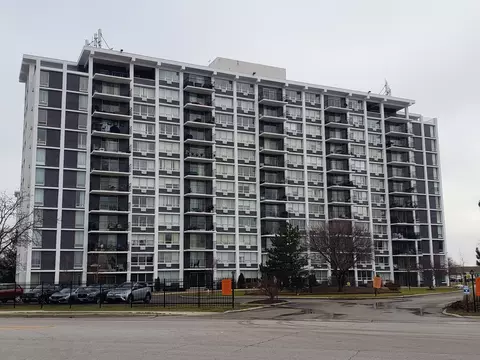 8815 W Golf Rd #7F, Niles, IL 60714