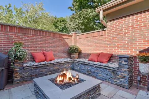 416 Brantley Pl, Wheaton, IL 60187 photo 6